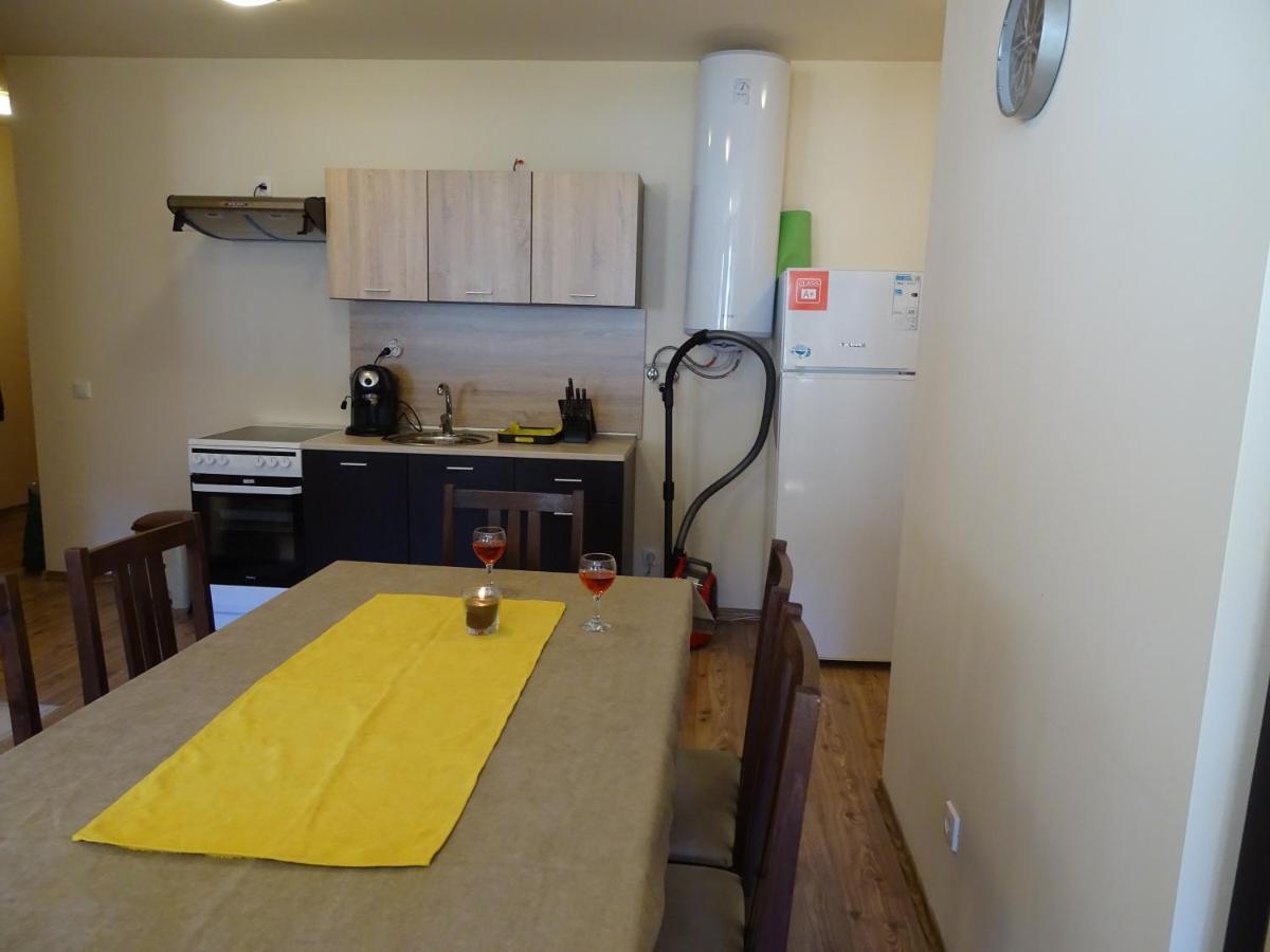 Apartment Darsi ปอมโปโรโว ภายนอก รูปภาพ